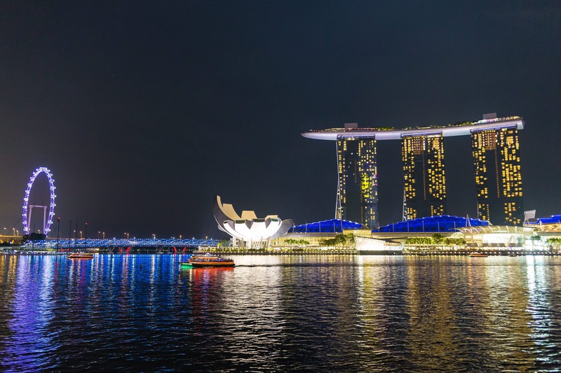 シンガポールの港の夜景