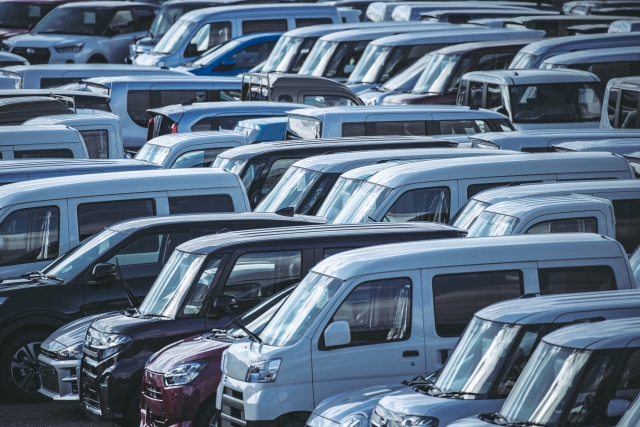 混雑している駐車場
