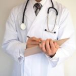 「主治医が見つかる診療所」フリーランス医師は何科が多い？年収は？