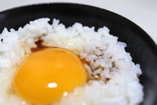 卵かけと醤油