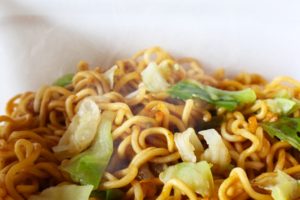 「ジョブチューン」ピリ辛トマト焼きそばのレシピ！江部シェフのおうちごはん！