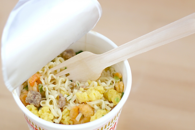 カップラーメン