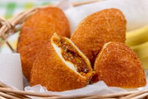 「シューイチ」パン対決三軒茶屋vs白金高輪?サンドイッチ・惣菜パン・カレーパン！