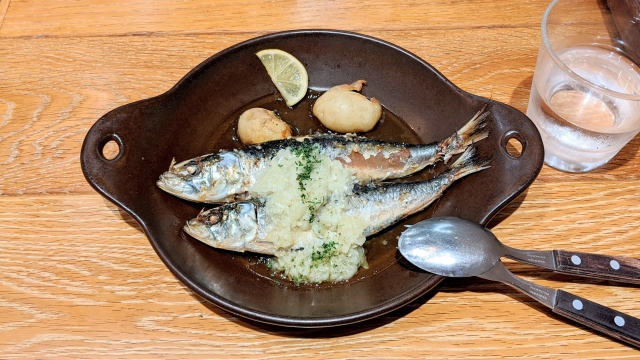 「男子ごはん」イワシのチーズ焼きのレシピ! 栗原心平がホットプレート料理伝授!