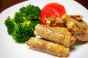 「男子ごはん」ピーマンとチーズの豚ロース焼きのレシピ! 栗原心平がホットプレート料理伝授!