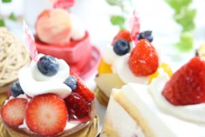 「めざまし」糖質オフスイーツ！超低糖質フィナンシェ＆木苺レアチーズケーキ？
