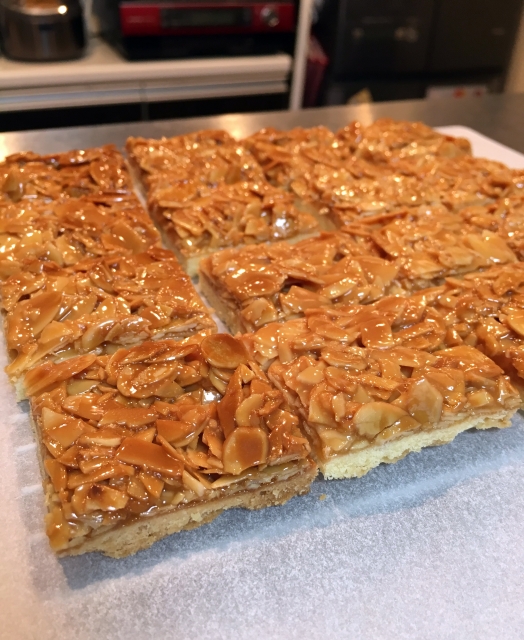 「ノンストップ」フロランタンのレシピ!ココナッツサブレで簡単に!