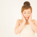「ヒルナンデス」輪ゴムで顔のむくみ解消！石井亜美のセルフ顔ほぐし！