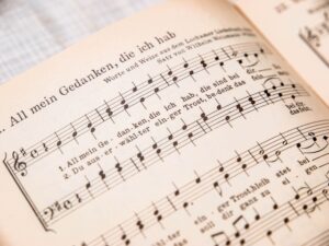【この差って何】心に刺さった歌詞ランキングは?世代別では?