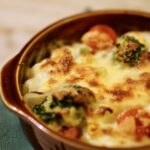 「ヒルナンデス」グラタン風トマトと豆腐のチーズコンソメのレシピ！オニオンコンソメアレンジレシピ！