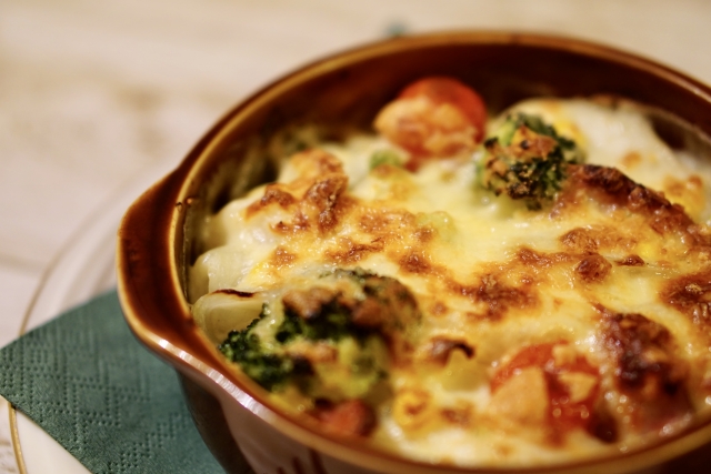 「ヒルナンデス」グラタン風トマトと豆腐のチーズコンソメのレシピ!オニオンコンソメアレンジレシピ!